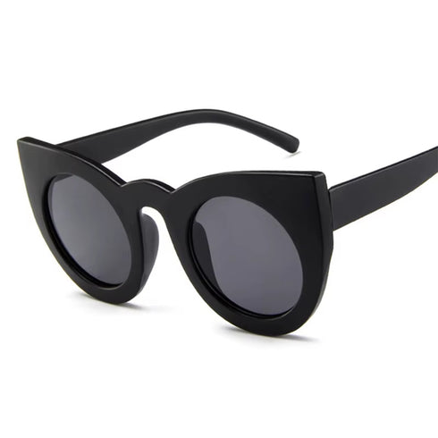 Big Cat Eyes Sunglasses - Mate Black