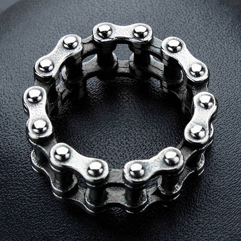 Chain Links Ring