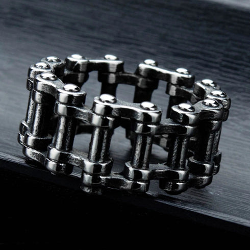 Chain Links Ring